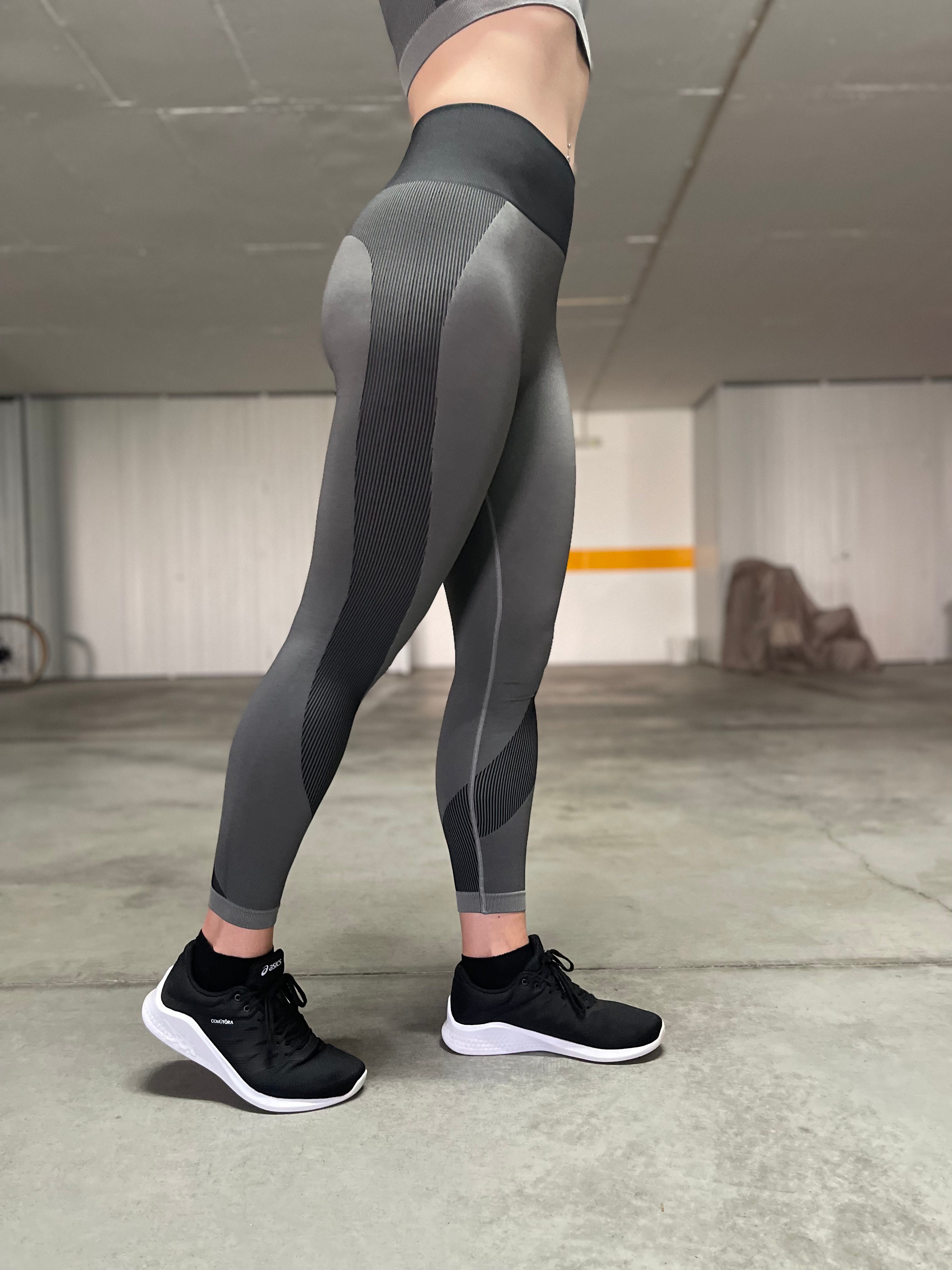 Grey online leggings hot